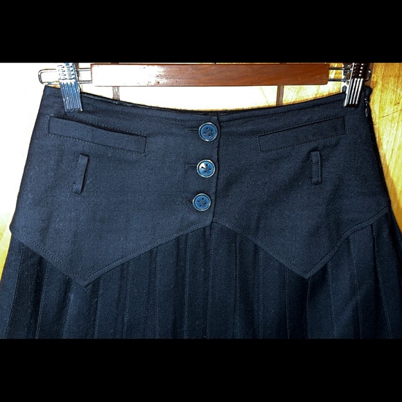 La Pargay Small Pleated Skirt - Picture 4 of 6